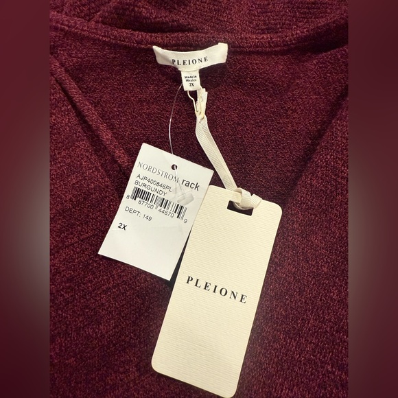 Pleione Chic‎ Burgundy Pullover Sweater - Picture 4 of 6